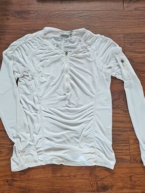 Athleta Lightweight Performance Top White Size Medium
